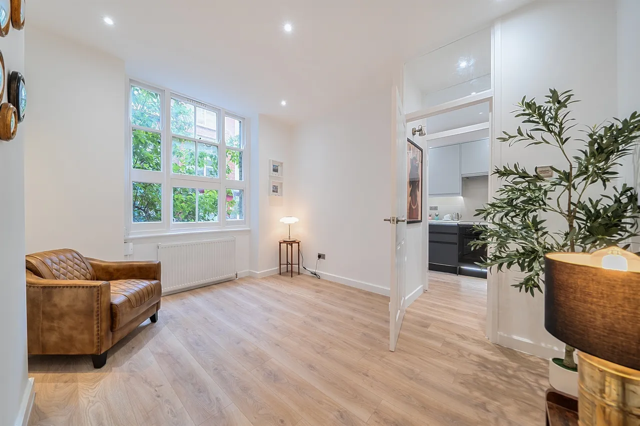 1 bed flat for sale — Clerkenwell Road, London
