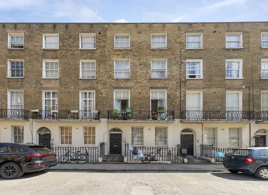 3 bed flat to rent — Burton Street, London, WC1H