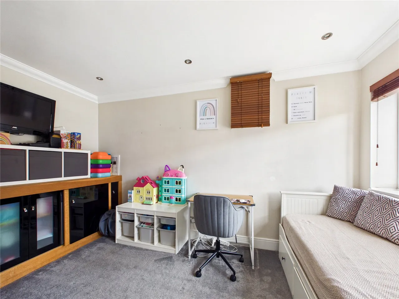 Leggatt Drive, Bramford, IP8, photo 3