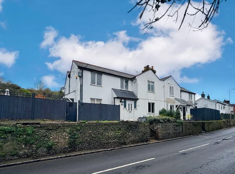 Wycombe Lane, Wooburn Green HP10 0HD, photo 8