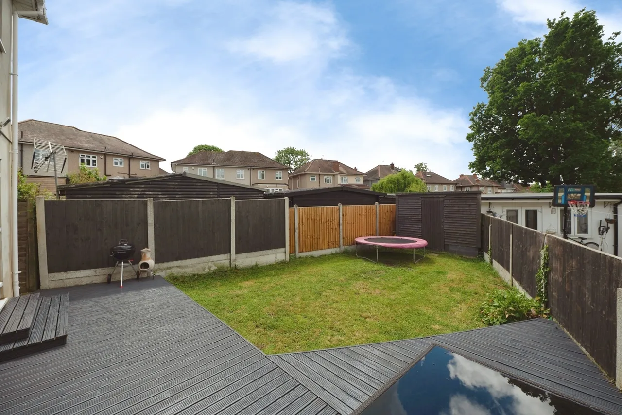 Clockhouse Lane, Romford, RM5, photo 24