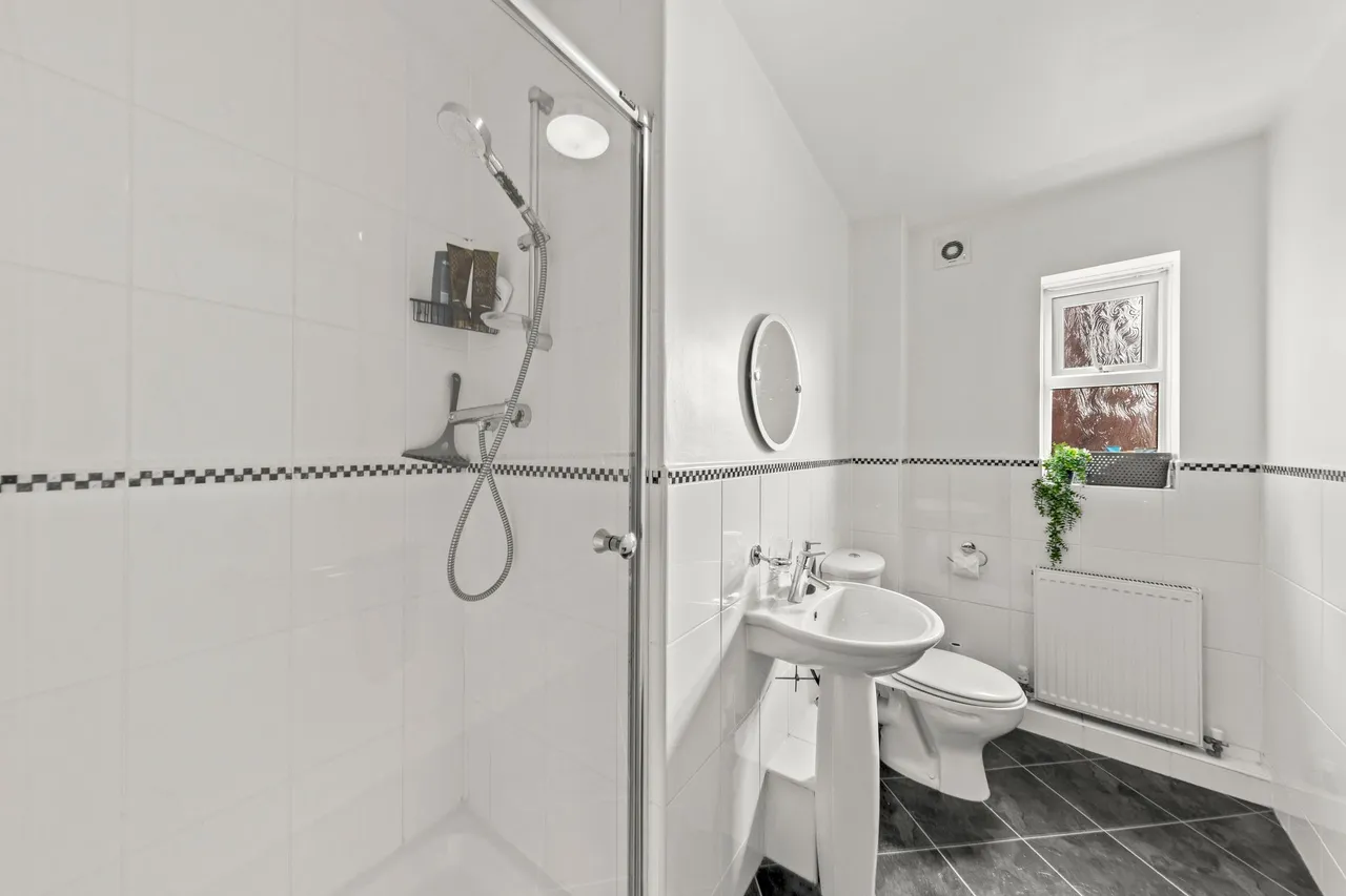 Pinders Farm Drive, Warrington, WA1, photo 10