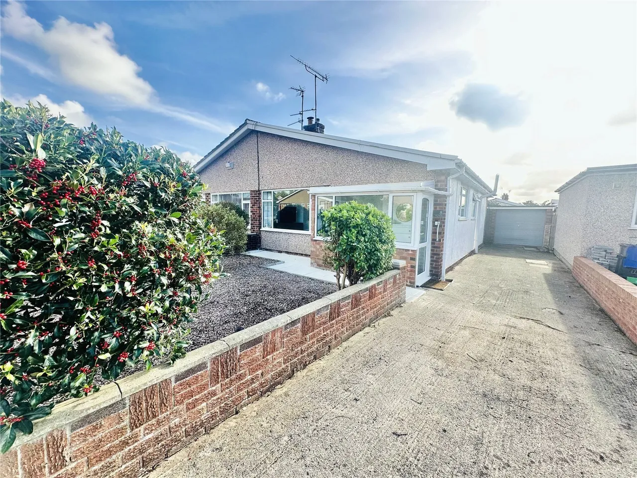 2 bed house for sale, Links Avenue, Rhuddlan, LL18