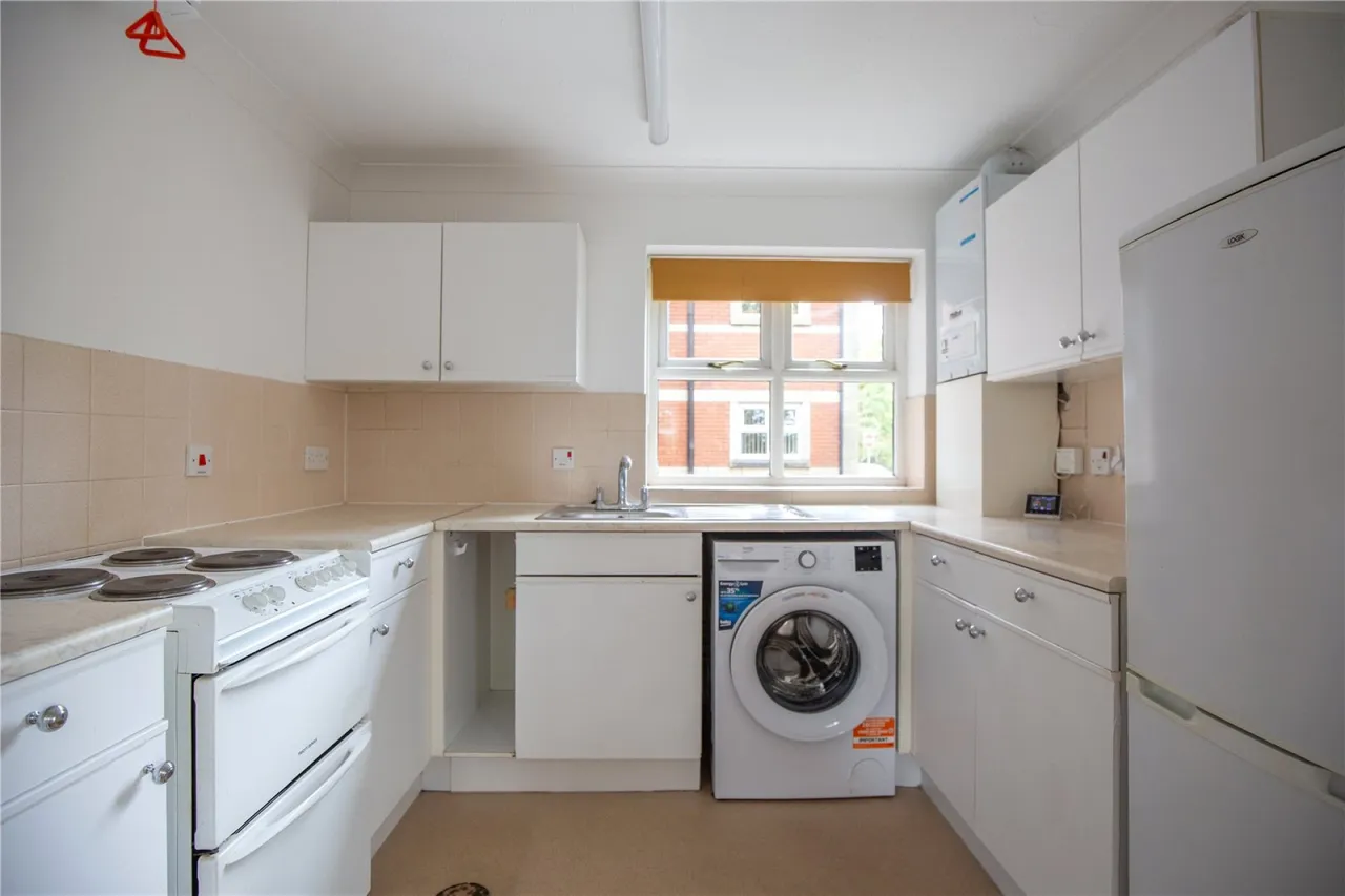 Brynland Avenue, Bristol, BS7, photo 10