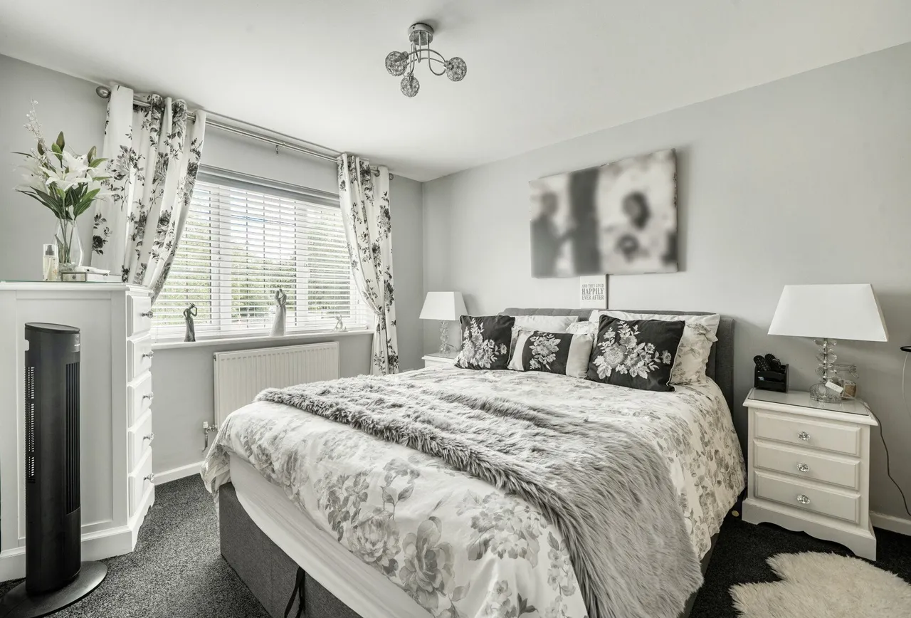 Chedworth Drive, Witney, OX28 5FS, photo 6