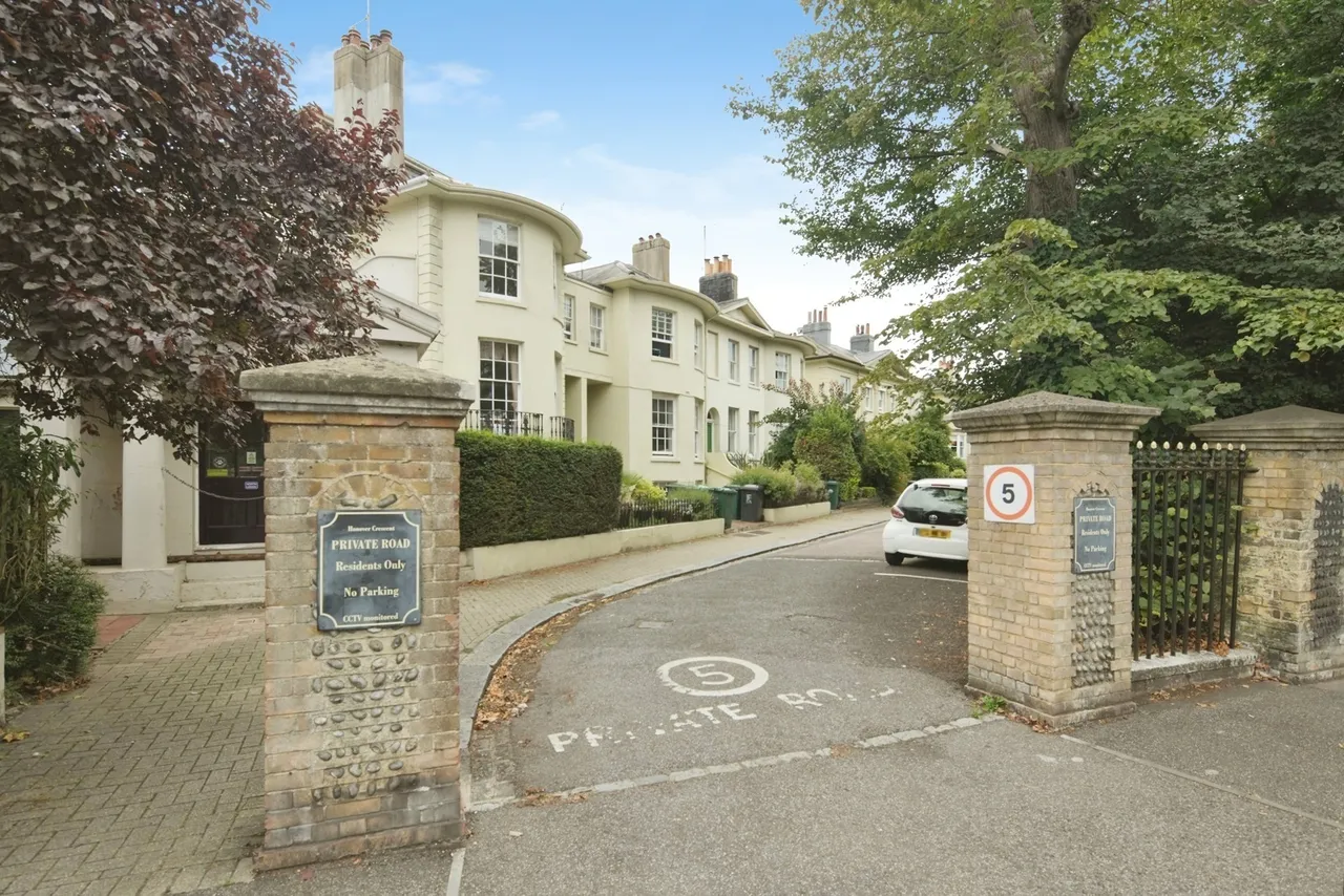 Hanover Crescent, Brighton, BN2, photo 18