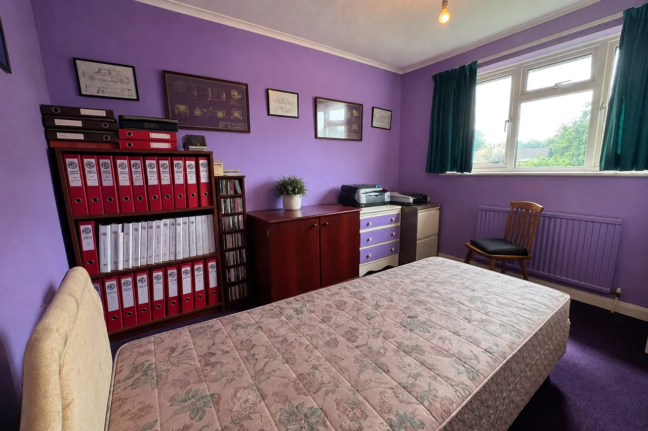 Chatsworth Road, Farnborough, GU14, photo 6