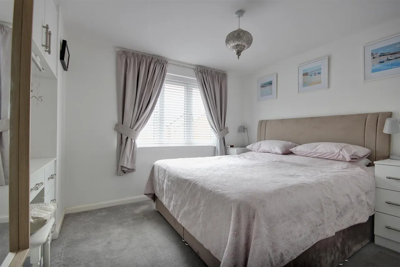 Walker Close, Beverley, photo 8