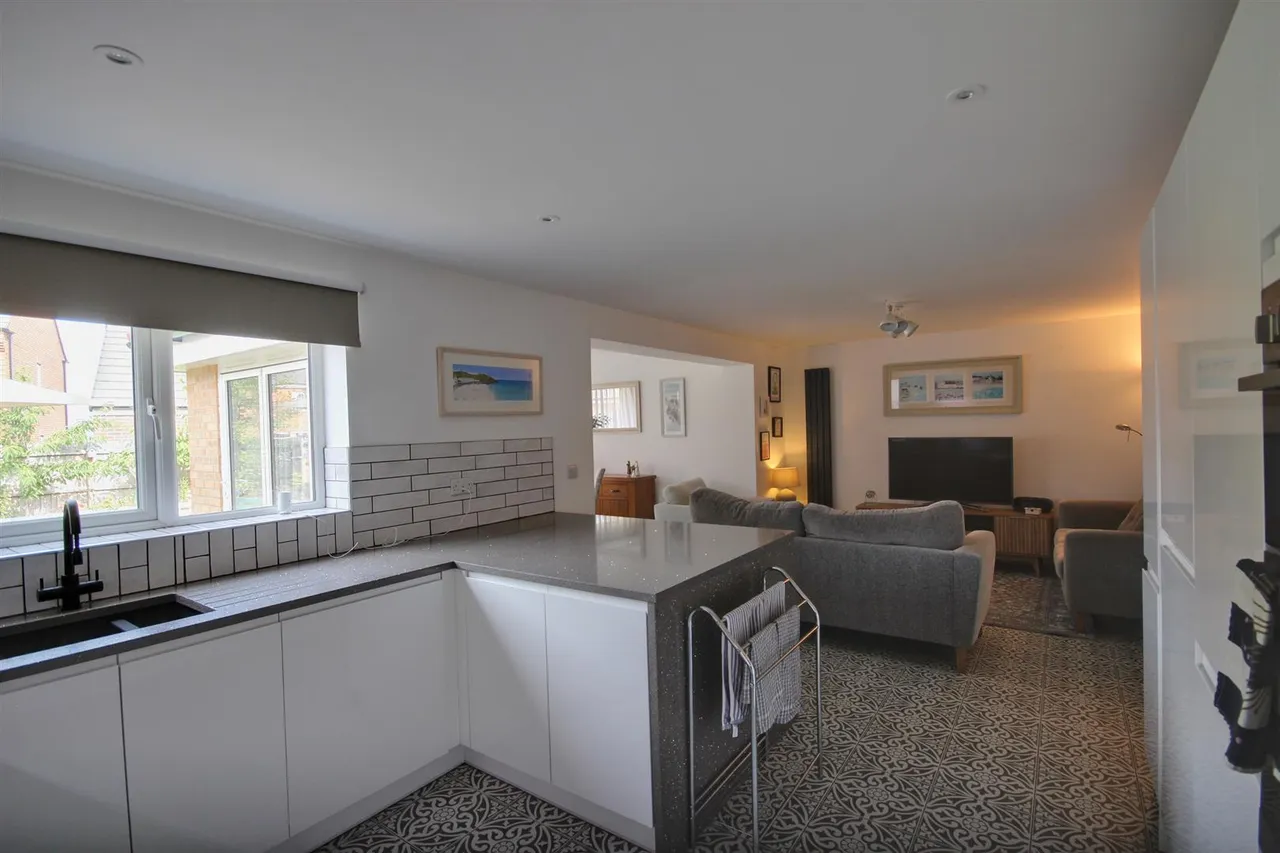 Walker Close, Beverley, photo 16