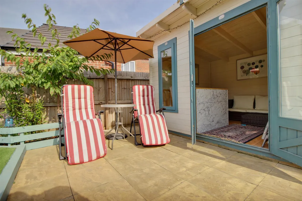 Walker Close, Beverley, photo 12