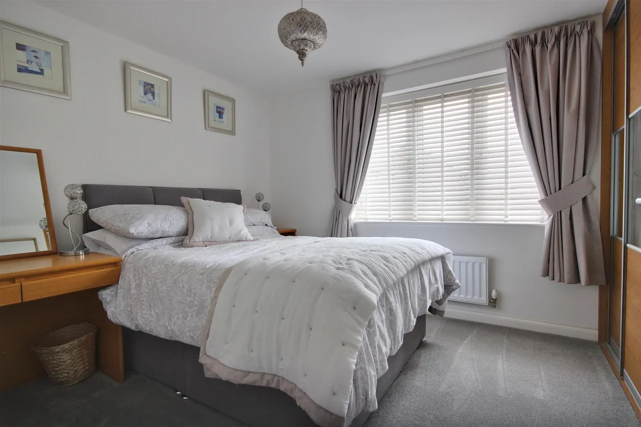 Walker Close, Beverley, photo 14