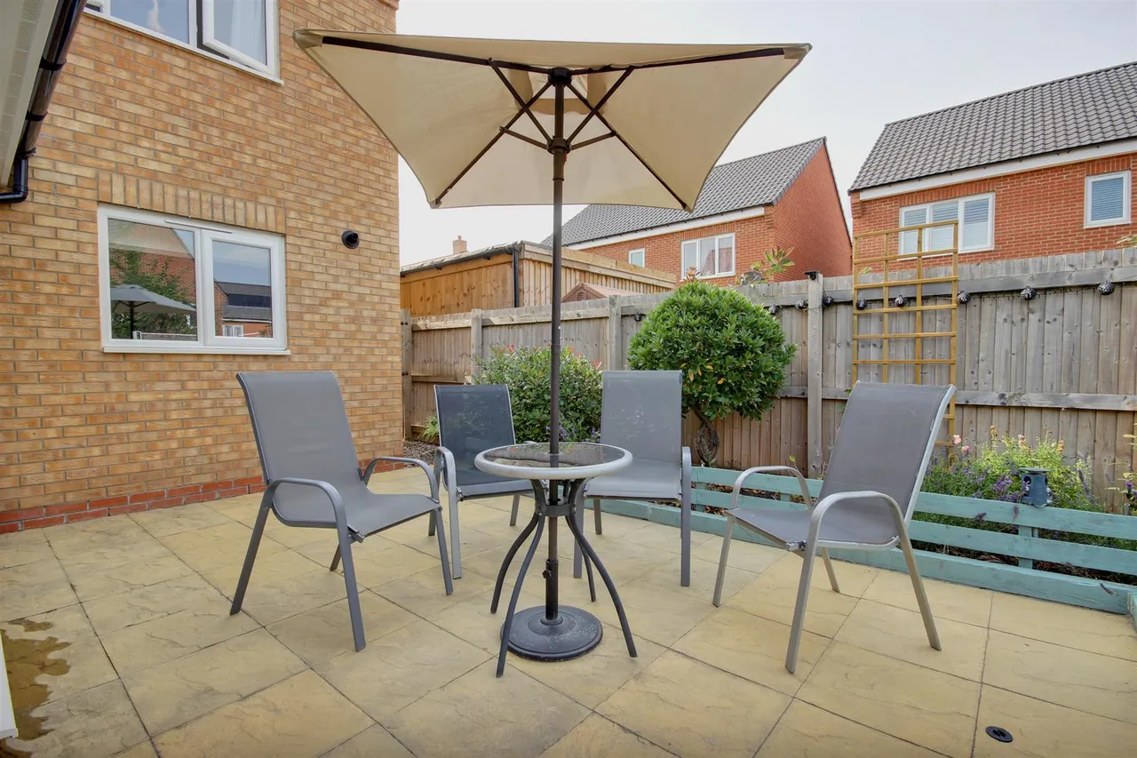 Walker Close, Beverley, photo 24