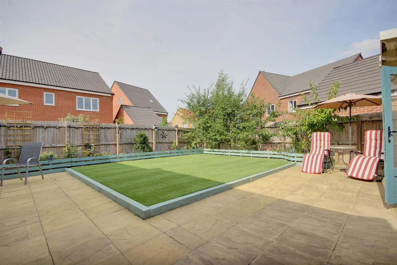Walker Close, Beverley, photo 25