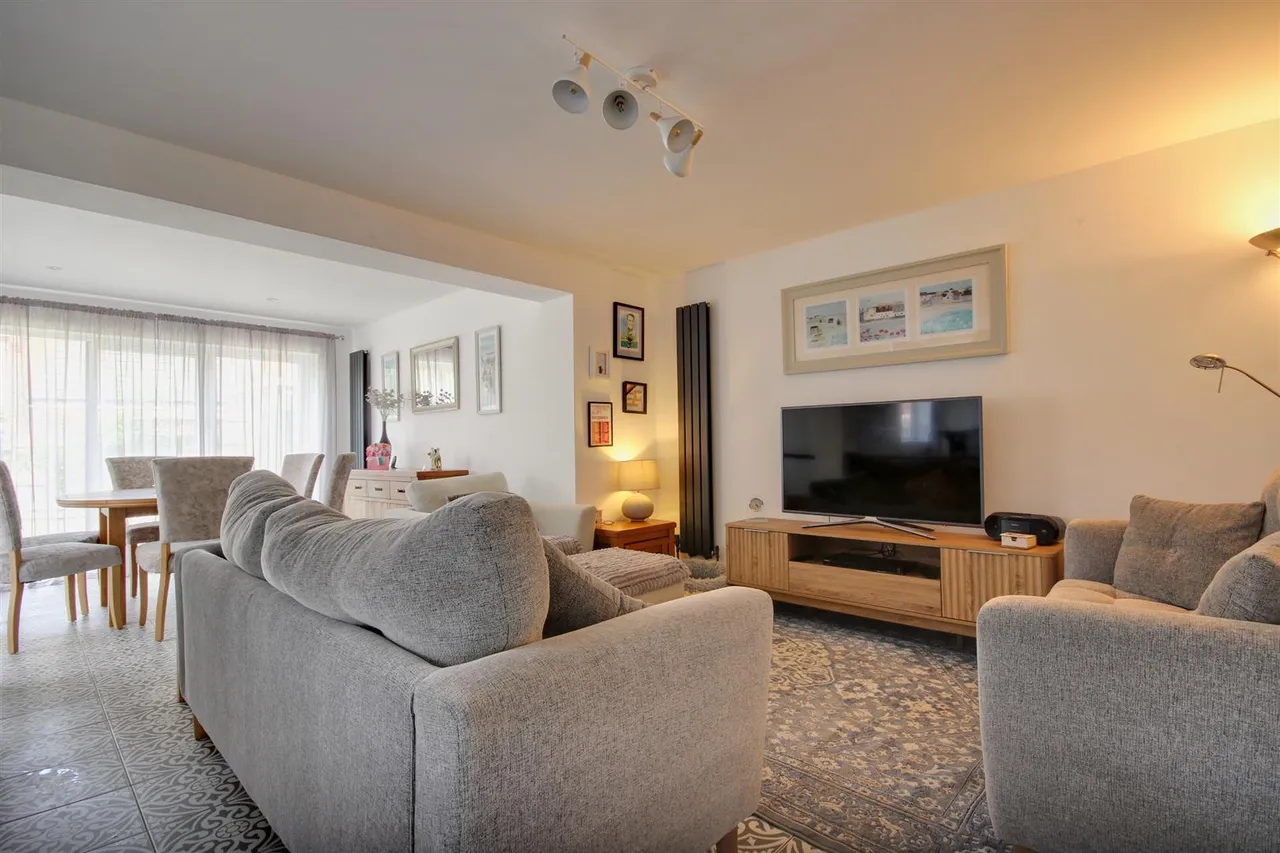 Walker Close, Beverley, photo 18