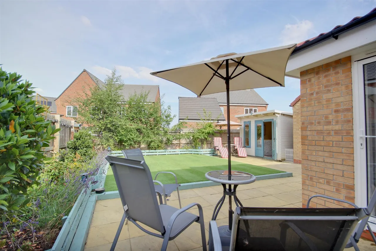 Walker Close, Beverley, photo 13