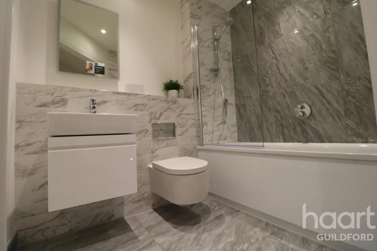 Epsom Road, GU1, photo 6