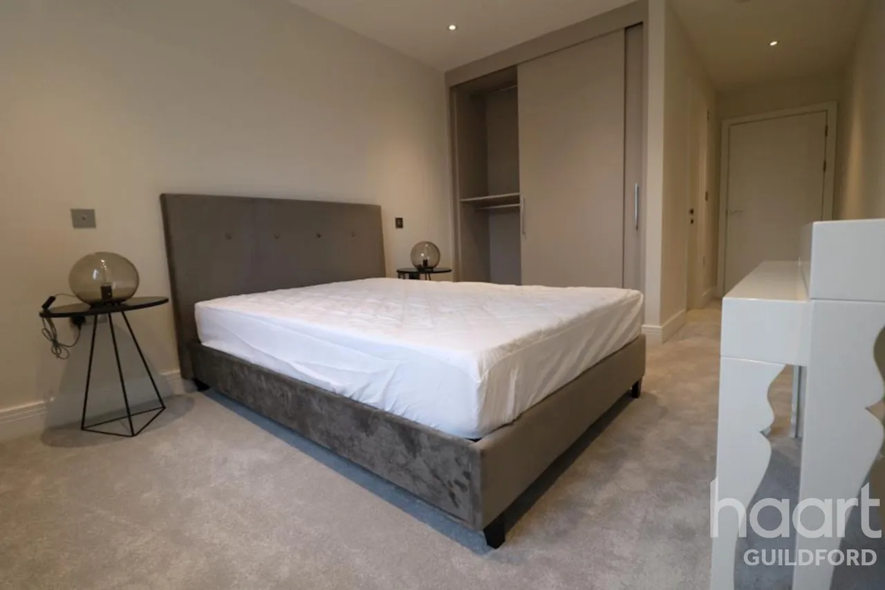Epsom Road, GU1, photo 7
