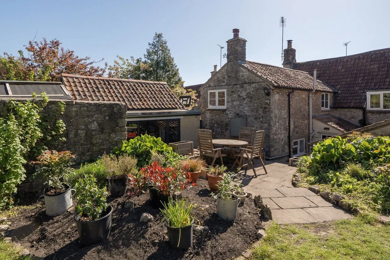 Horn Street, Nunney, BA11, photo 13