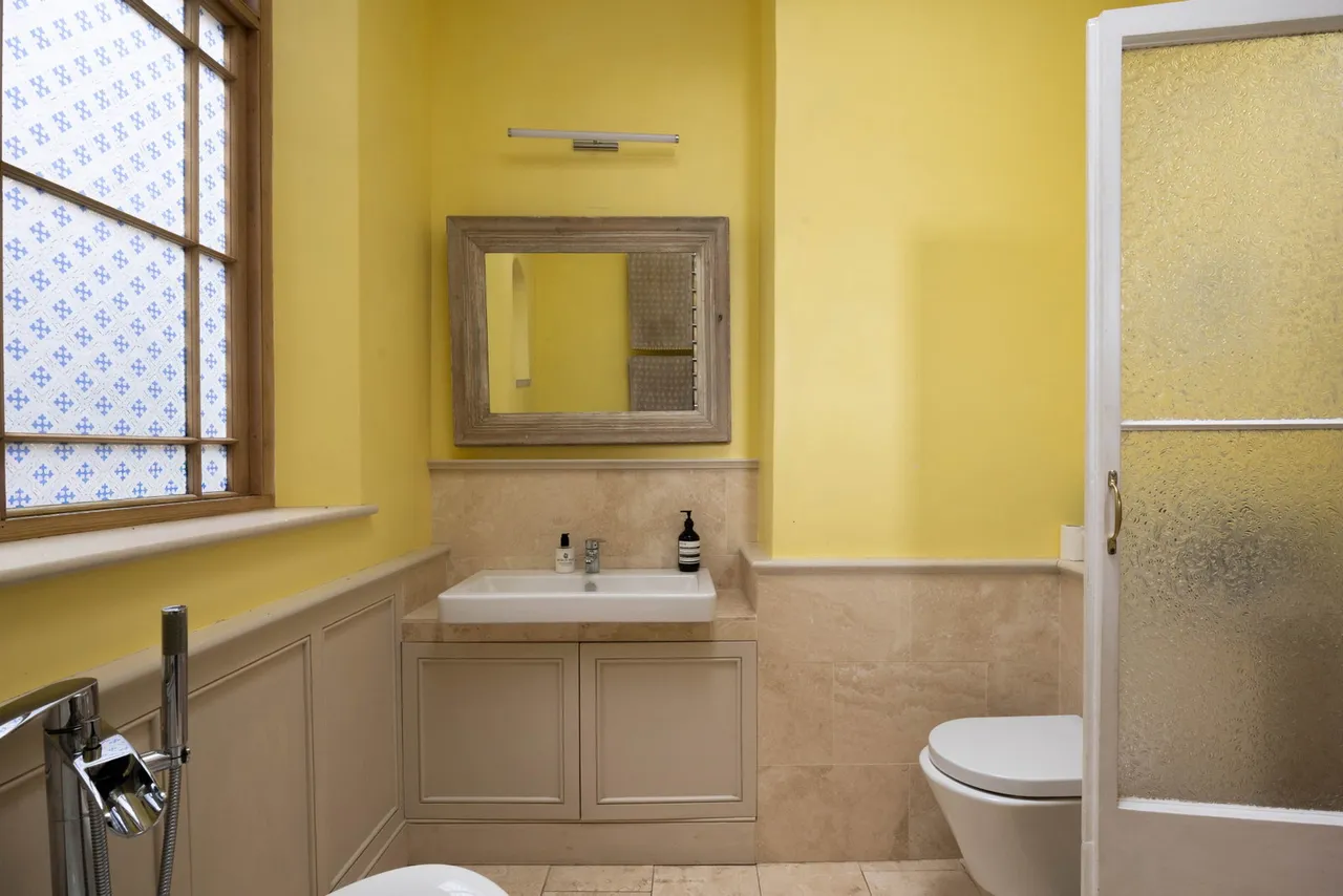 Wallbridge, Frome, BA11, photo 17