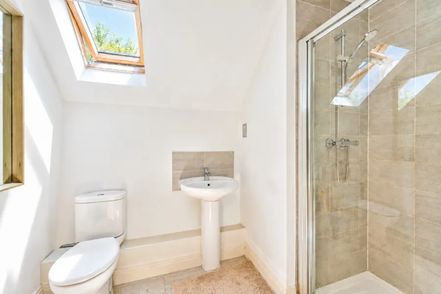 Jersey Close, Knaphill, GU21, photo 9