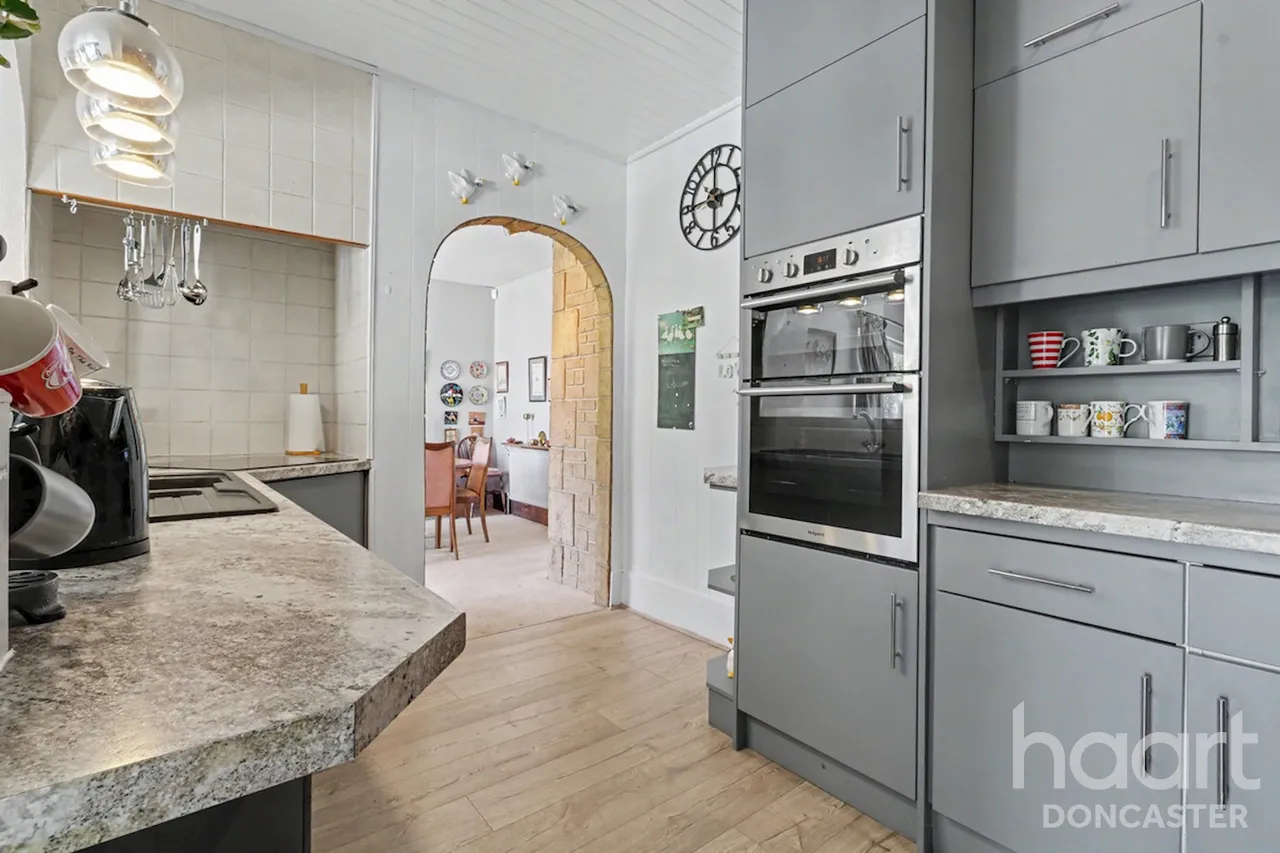 Bawtry Road, Doncaster, DN4, photo 17