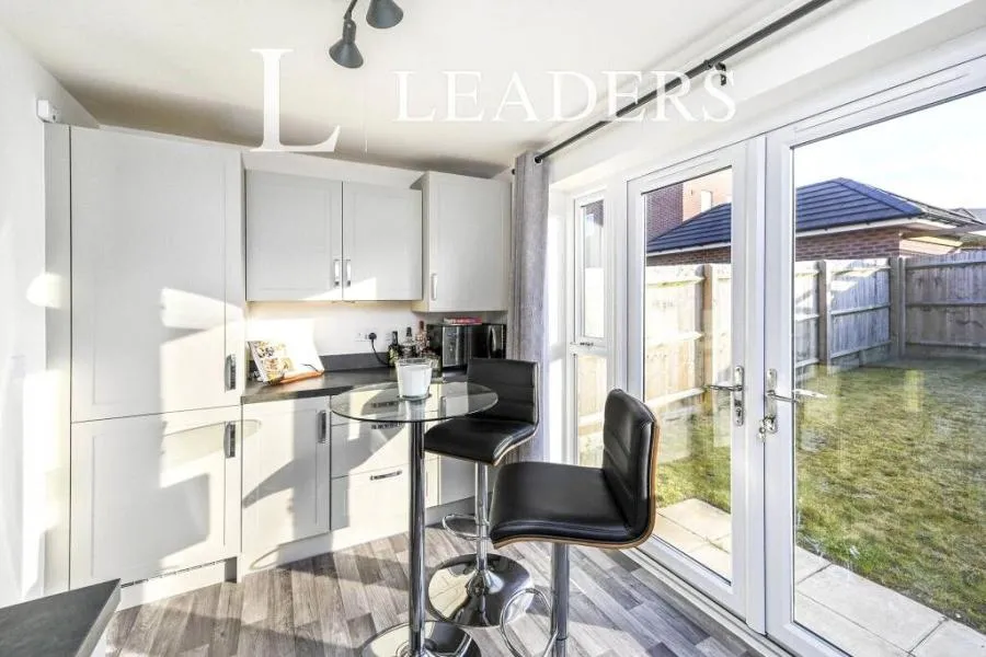 Phoenix Close, Mansfield, NG18, photo 4