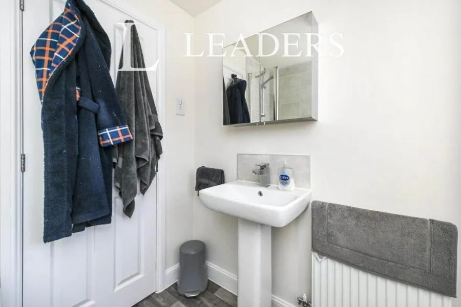 Phoenix Close, Mansfield, NG18, photo 9