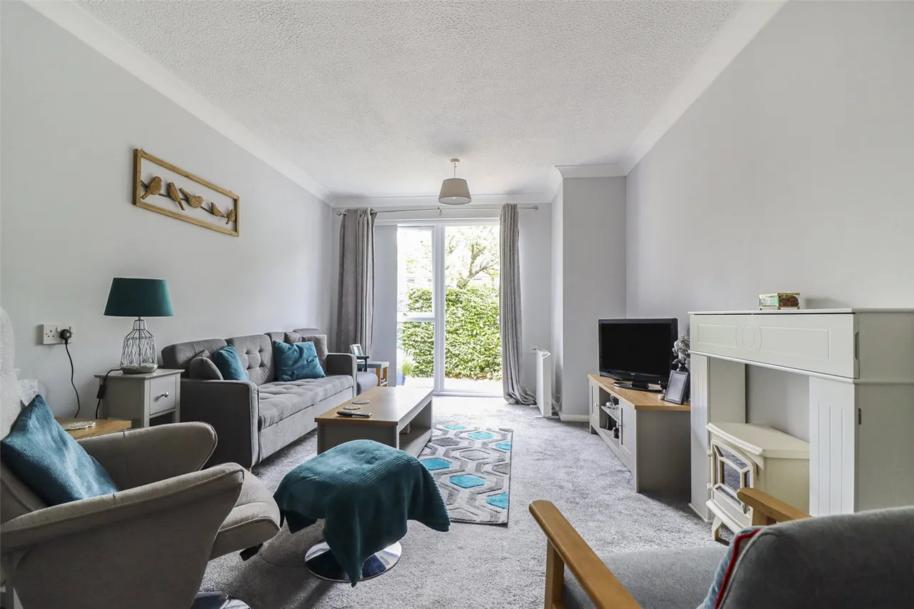 1 bed flat for sale — Pinewood Court, Fleet, Hampshire, GU51 3BG