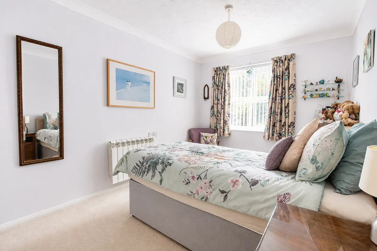 38 Holman Close, Waterlooville, PO8 8HD, photo 5