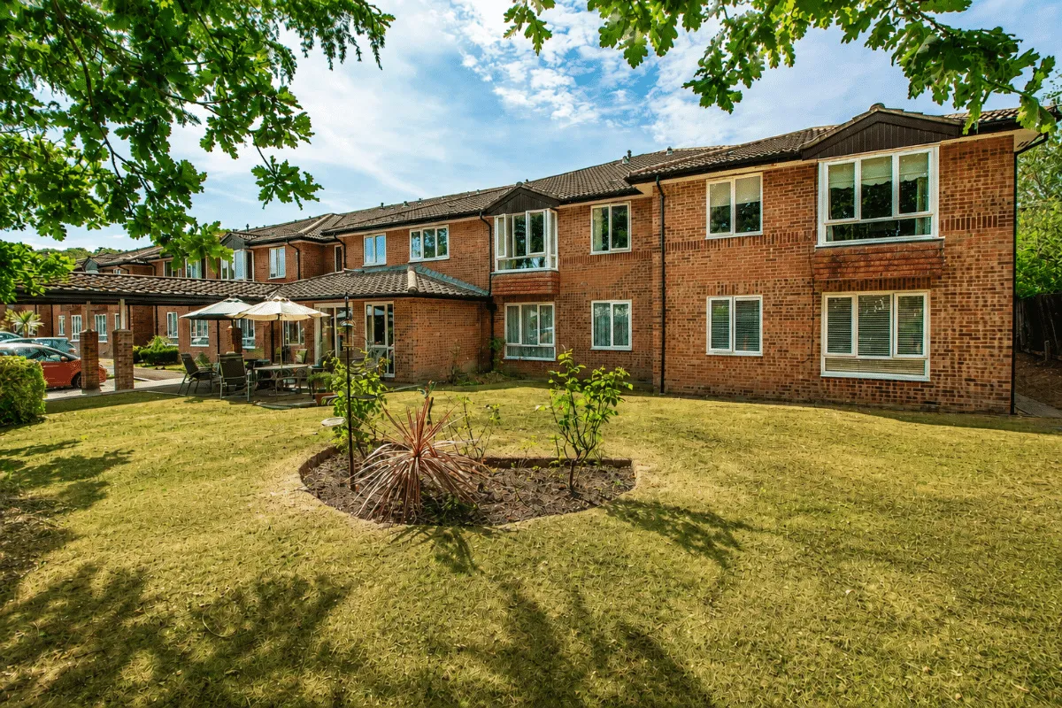 38 Holman Close, Waterlooville, PO8 8HD, photo 9