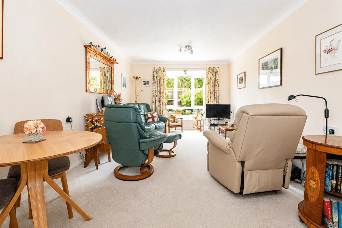 38 Holman Close, Waterlooville, PO8 8HD, photo 11