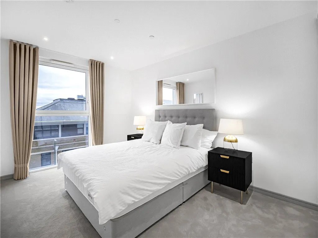 Eden Grove, Staines-upon-Thames, TW18, photo 3