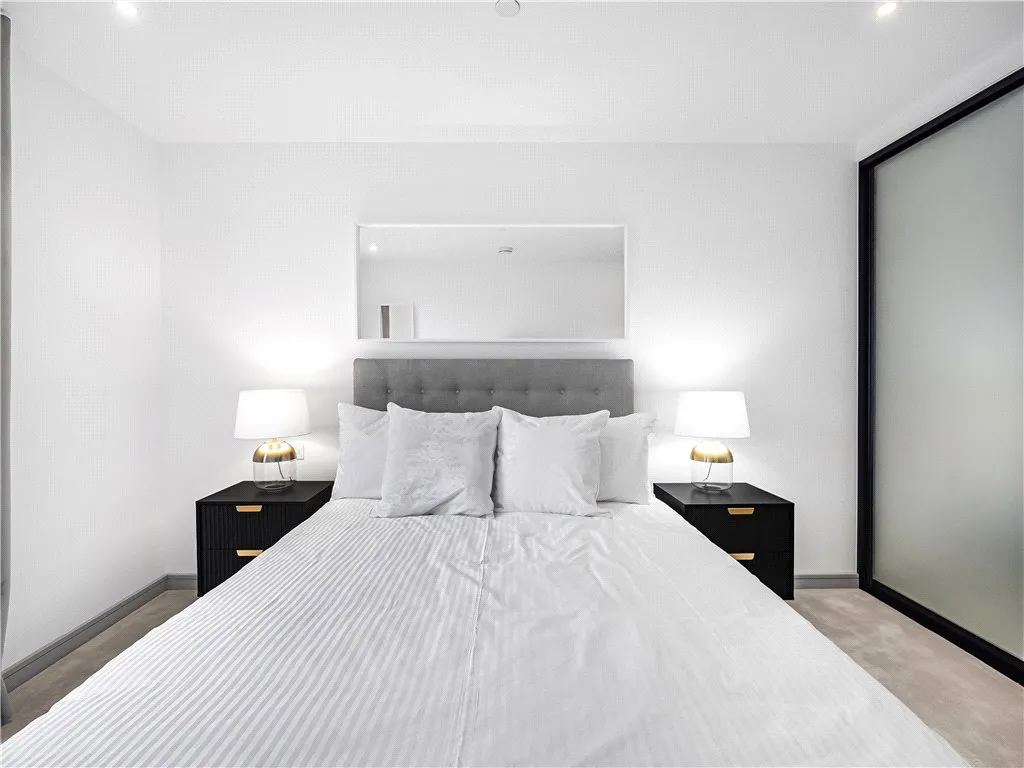 Eden Grove, Staines-upon-Thames, TW18, photo 14