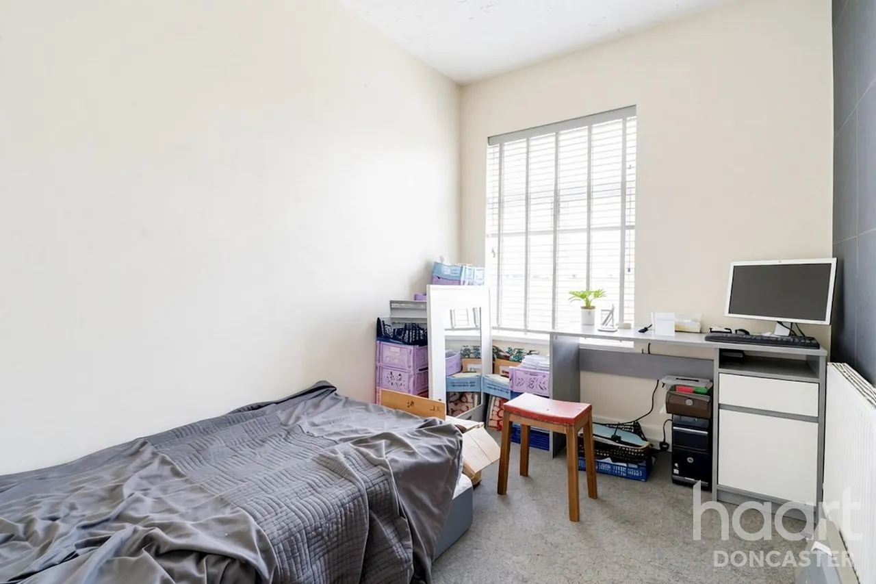 South Street, Highfields, DN6, photo 10