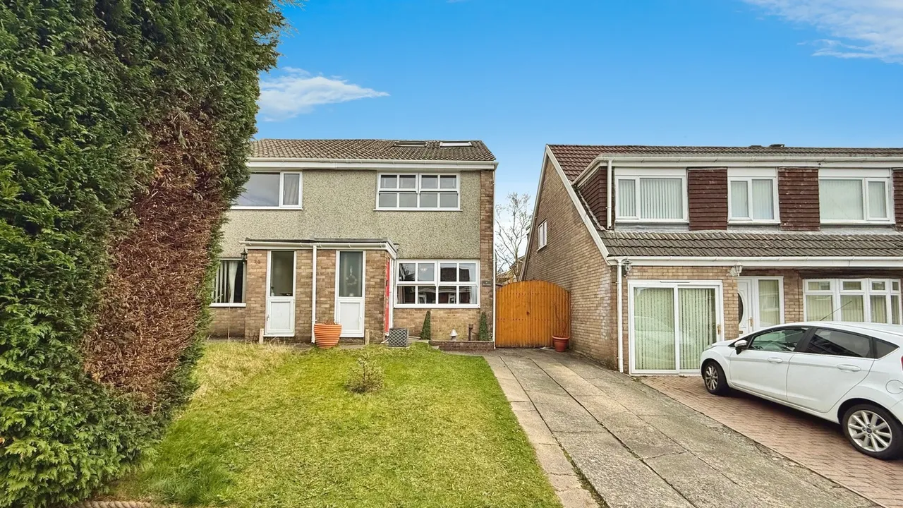 2 bed house for sale — Heol Brynna, Cimla, Neath, SA11