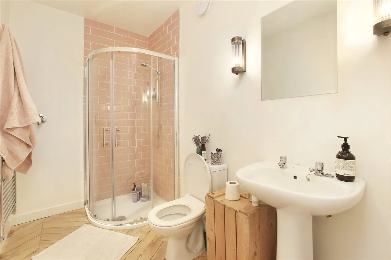 Clapham Common North Side, Battersea, London, SW4, photo 8