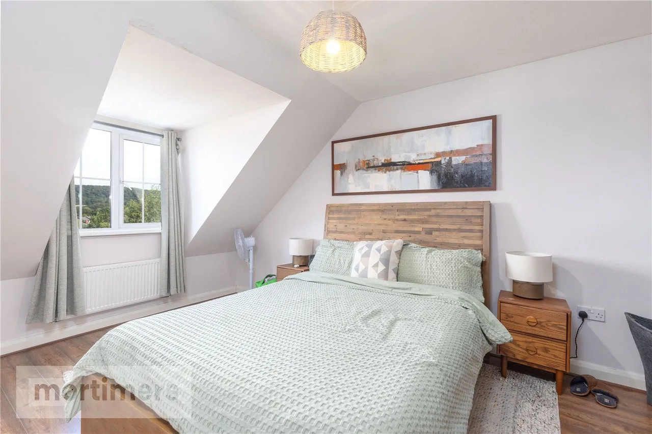 Gladstone Close, Blackburn, BB2, photo 9