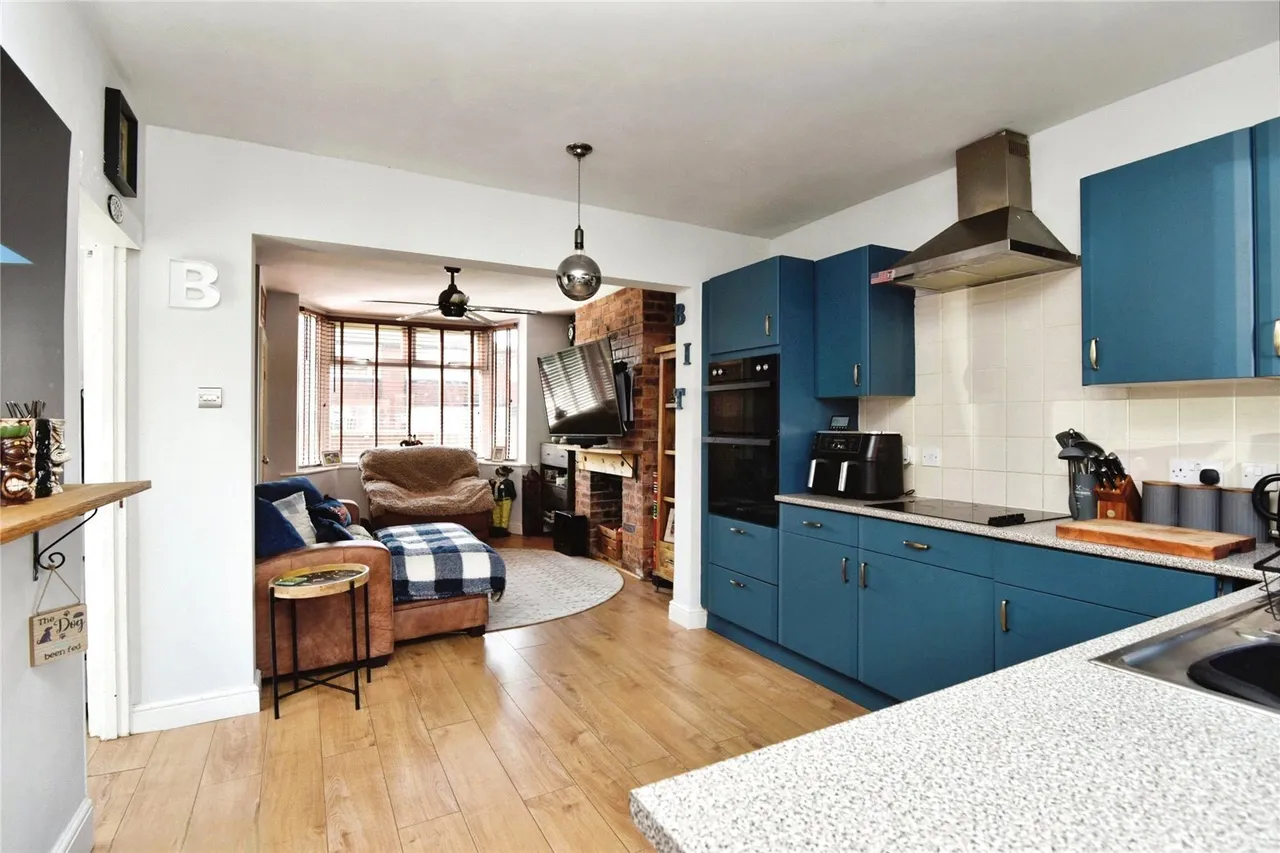 Rhondda Avenue, Stoke-on-Trent, Staffordshire, ST6, photo 3