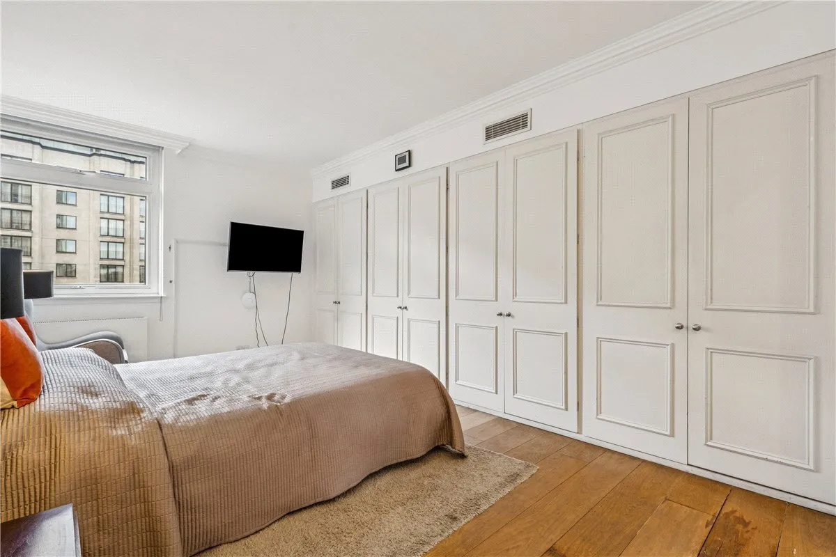 Brick Street, W1J, photo 11