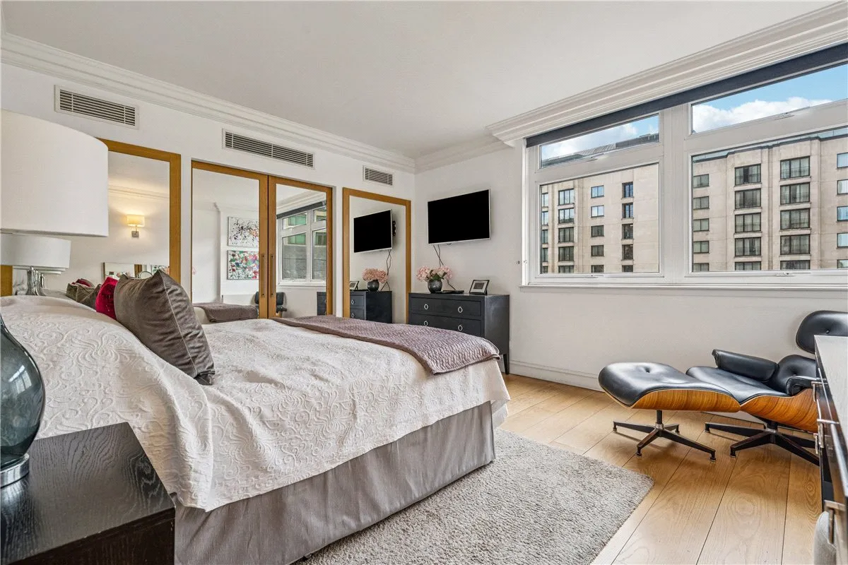 Brick Street, W1J, photo 6