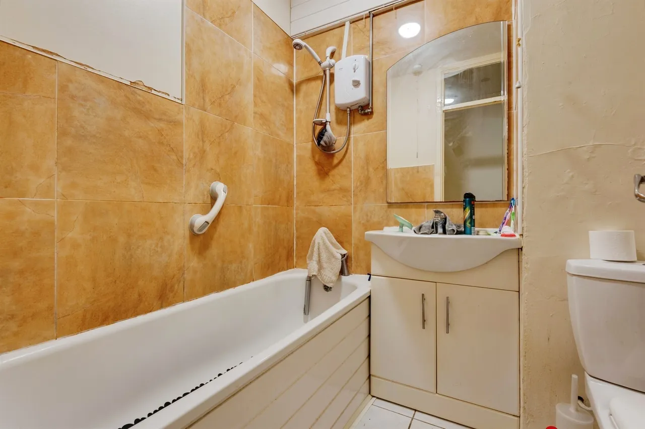 Rosehill Court, Liverpool, L25, photo 8