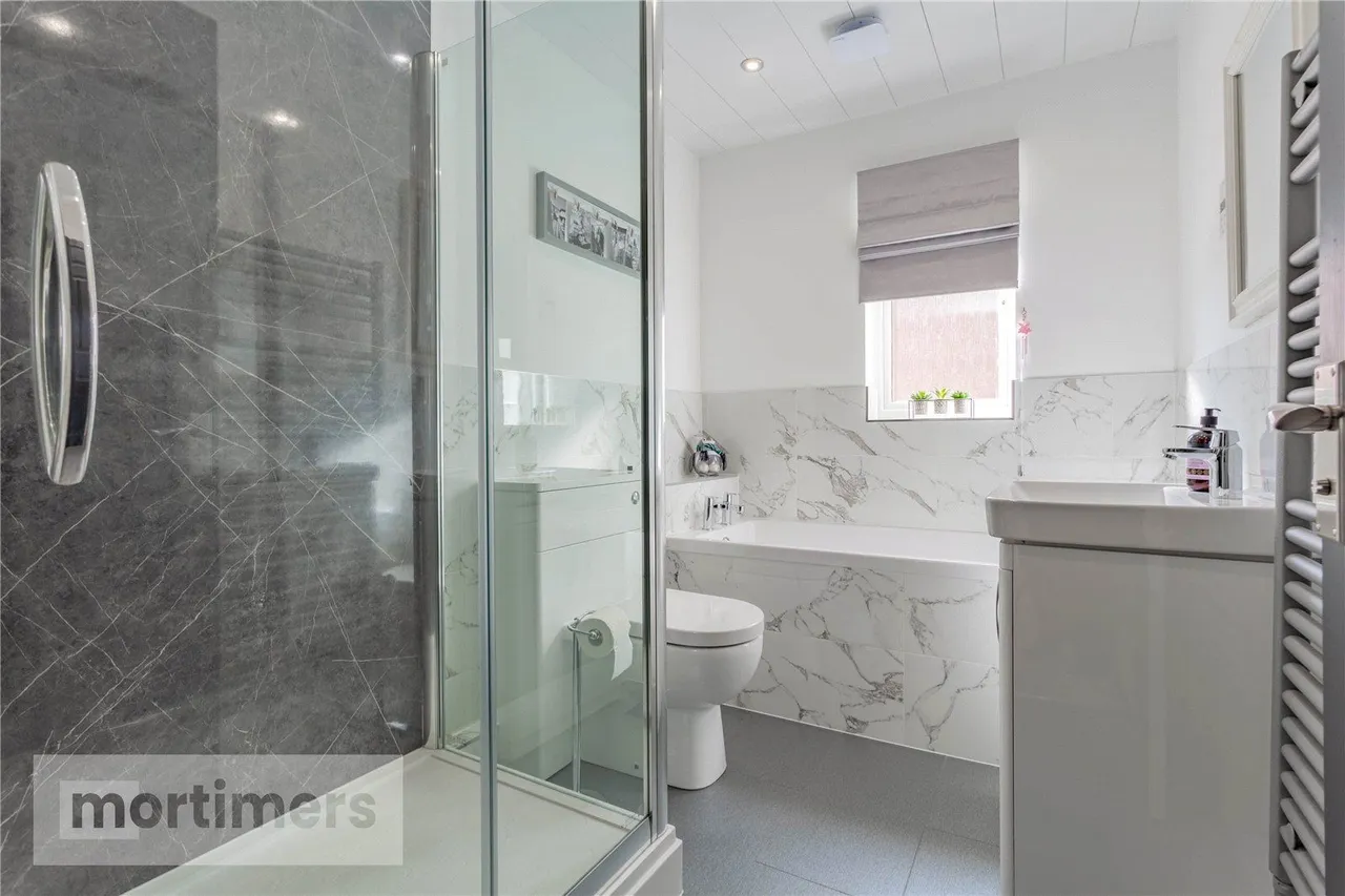 Victoria Close, Whalley, BB7, photo 17