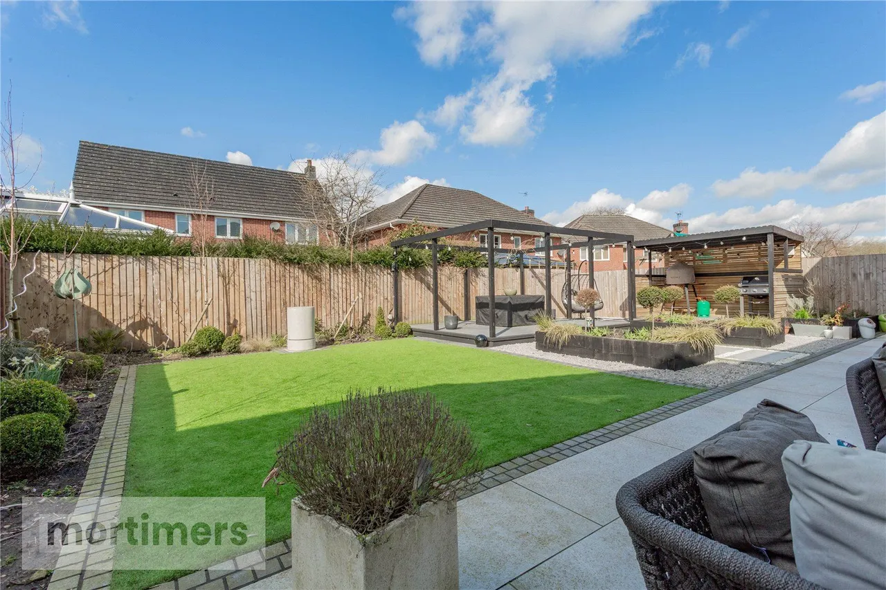 Victoria Close, Whalley, BB7, photo 12