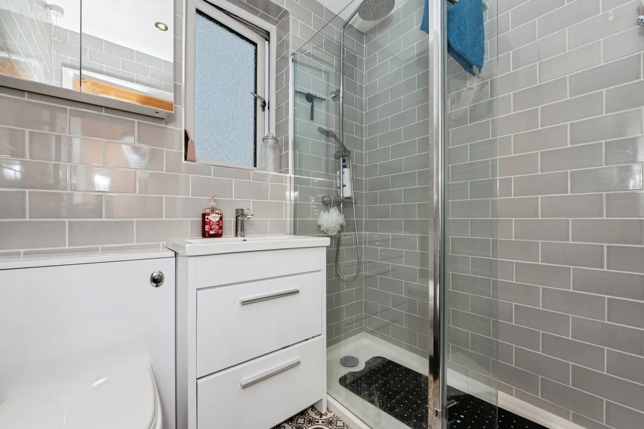 Fleet Road, Dartford, DA2, photo 14