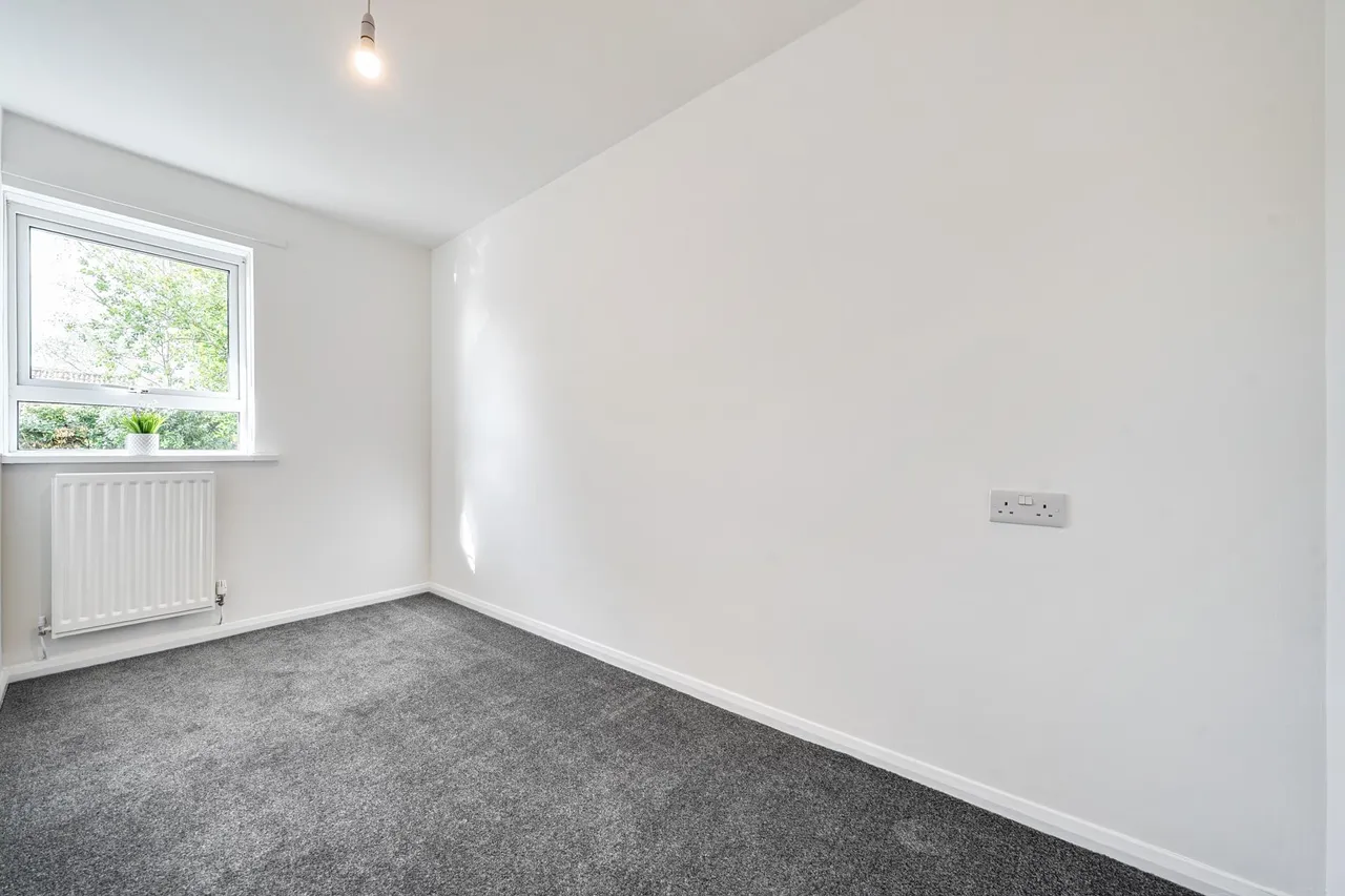 Snedshill Way, Snedshill, TF2, photo 11