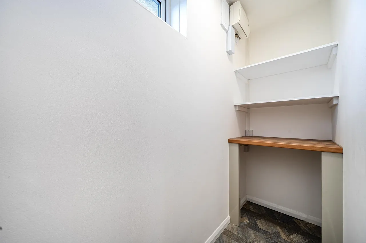 Snedshill Way, Snedshill, TF2, photo 18