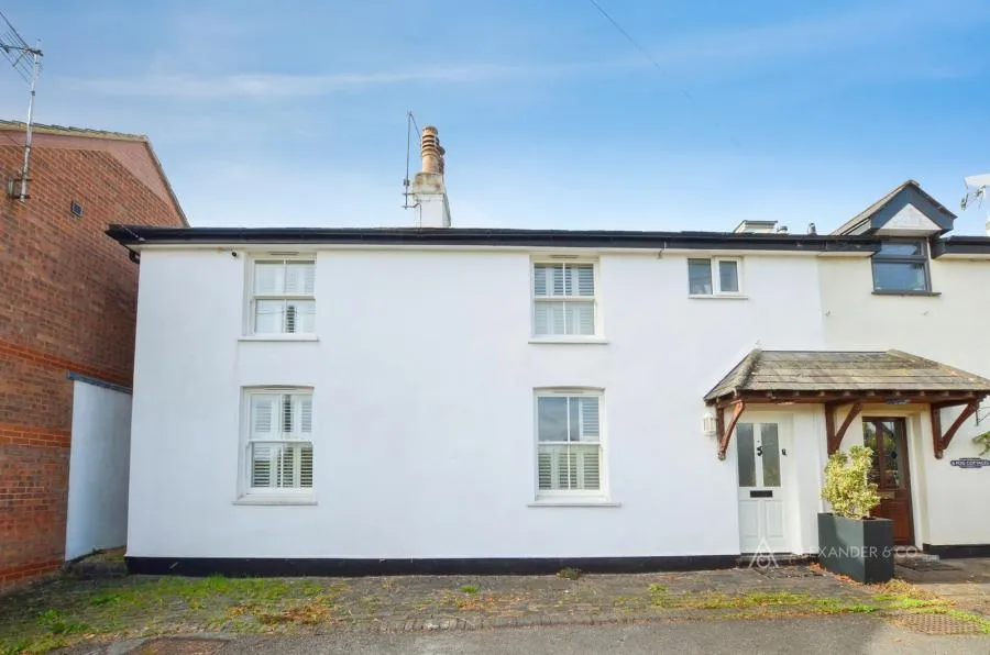2 bed house to rent, Fog Cottages, Tring Station, HP23