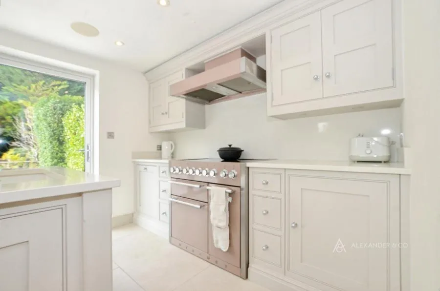 Fog Cottages, Tring Station, HP23, photo 5
