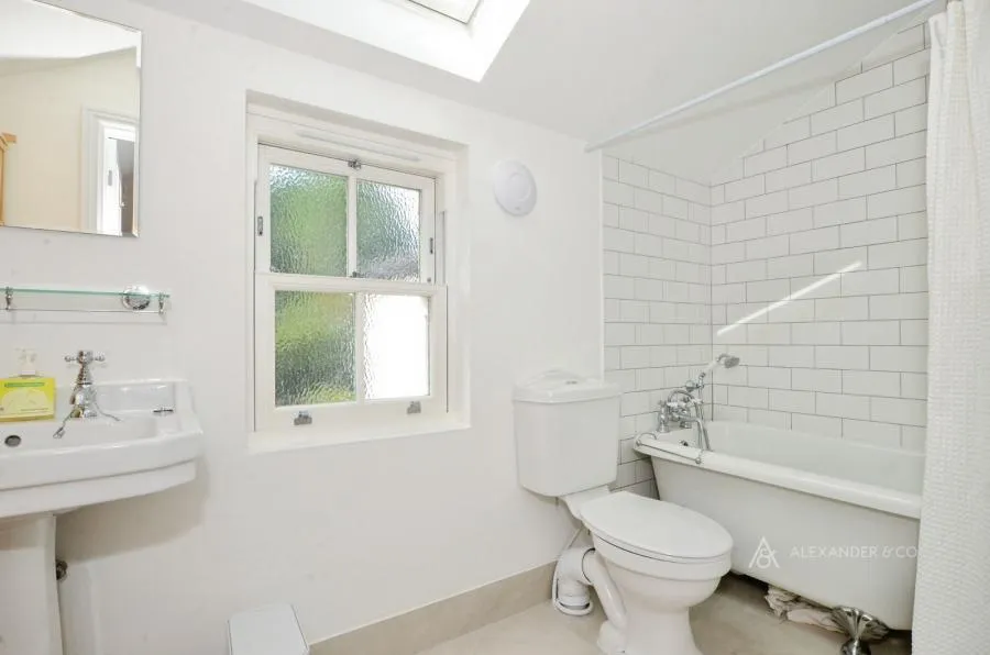 Fog Cottages, Tring Station, HP23, photo 12