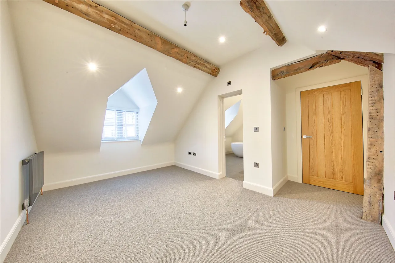 High Street, Hampton Wick, Kingston, KT1 4DB, photo 9